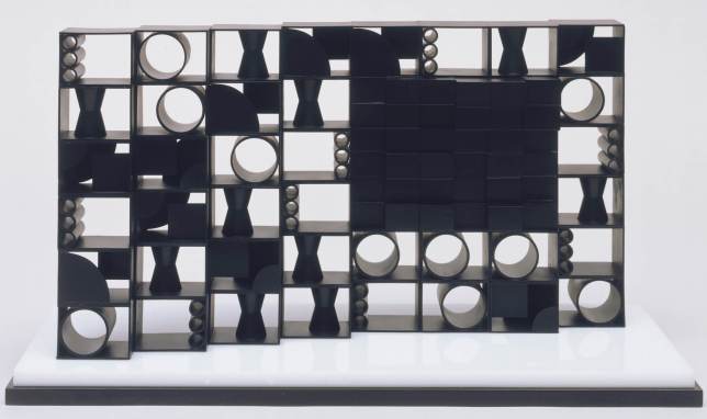 louise nevelson atmosphere and environment
