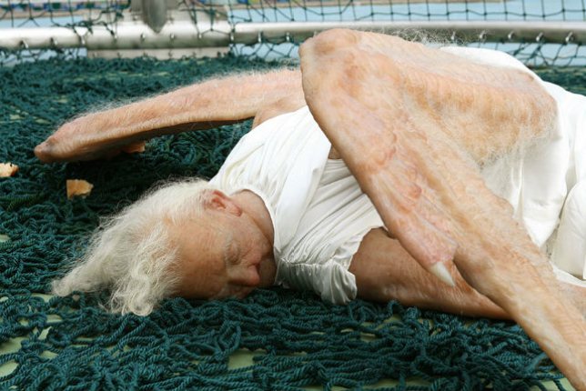 sculpture hyperrealiste angel
