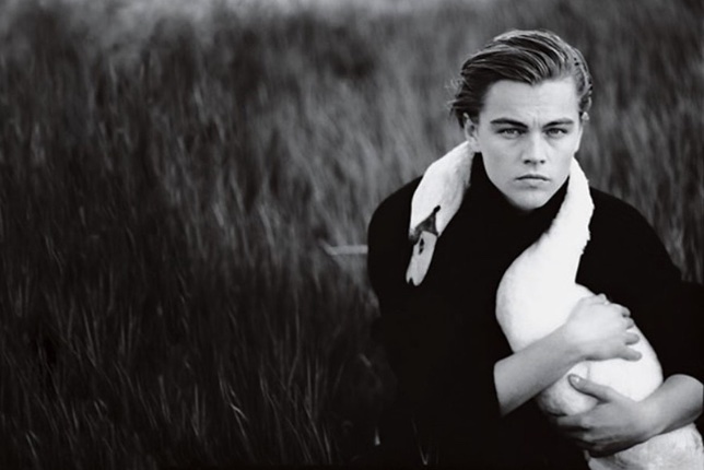 Annie Leibovitz, Leonardo DiCaprio avec un cygne